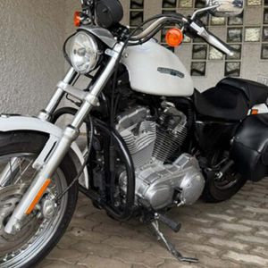 Harley-Davidson_Sportster_883_XL_01