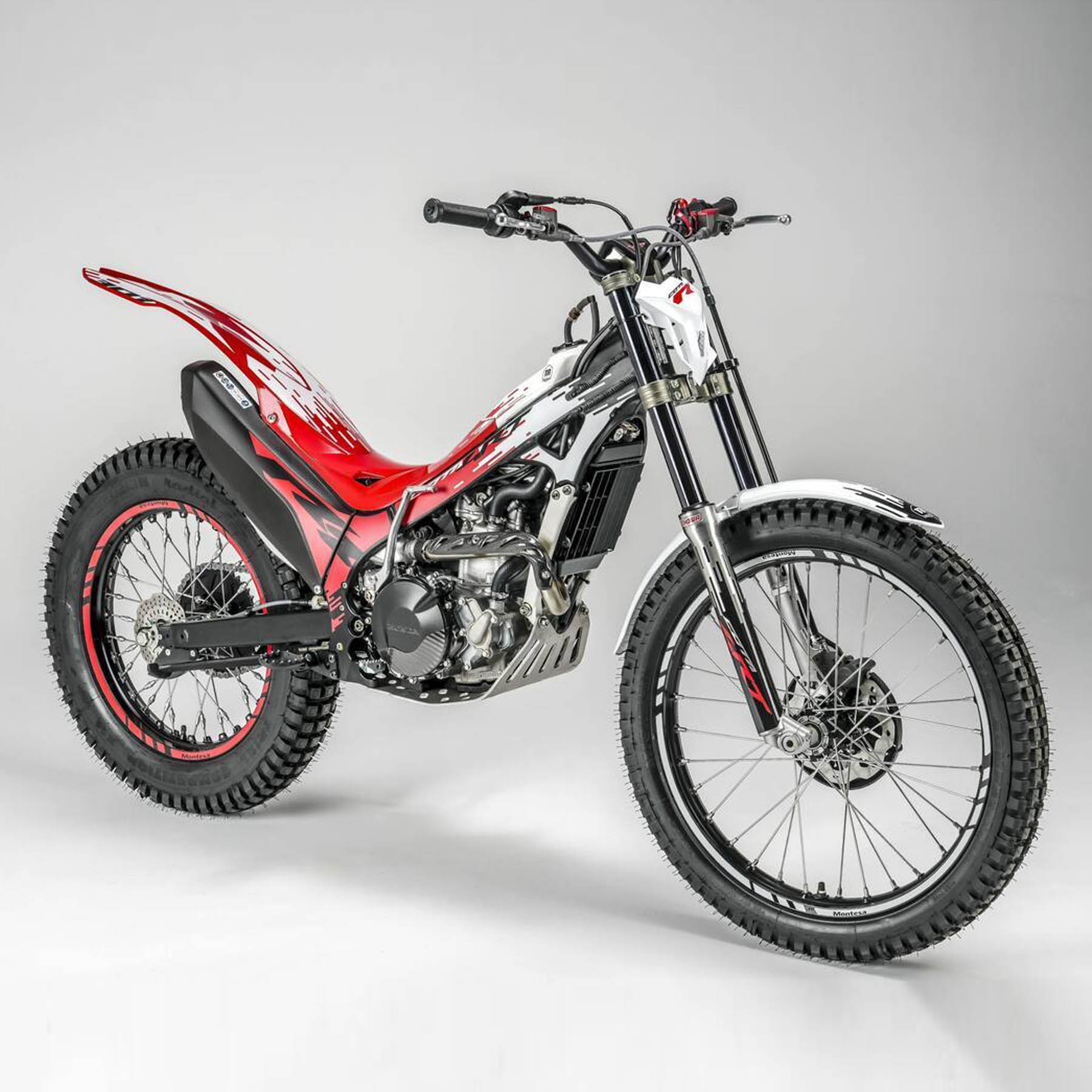 Montesa_Cota_301RR_2027_01.jpg
